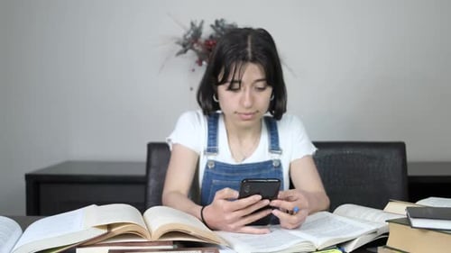 Telefon mit grünem Bildschirm anzeigen
