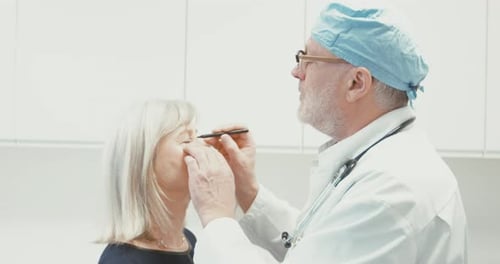 Plastic Surgeon Eye Lift Process