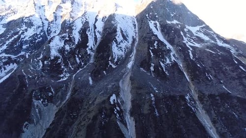 Gangotri-Gaumukh Tapovan trek is a popular trek in Uttarakhand state of India. Located at the base o