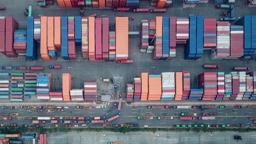 Ansicht von oben auf das Containerterminal