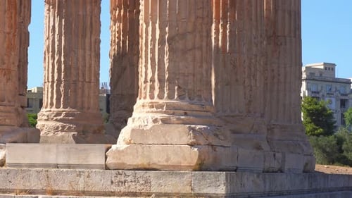 Ancien temple de Zeus olympien à Athènes
