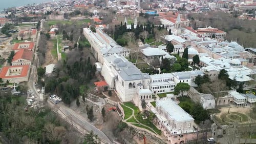 Topkapi-Palast und Marmarameer im Hintergrund, vergrößerte Aufnahme