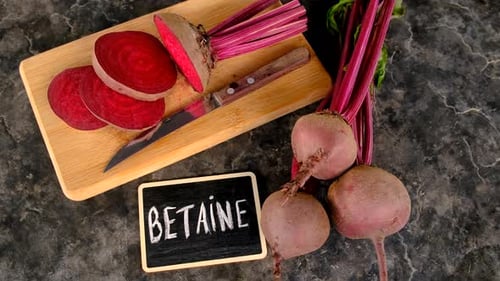 Les betteraves contiennent de la bétaïne sur la table Selective Focus