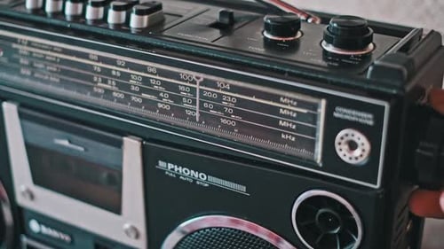 Retro Radio Dial Search
