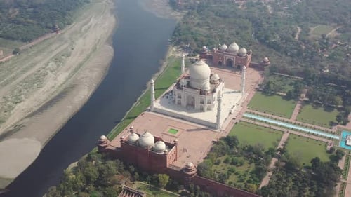 Aerial view of the Taj Mahal along Yamuna river, Agra, Uttar Pradesh, India.