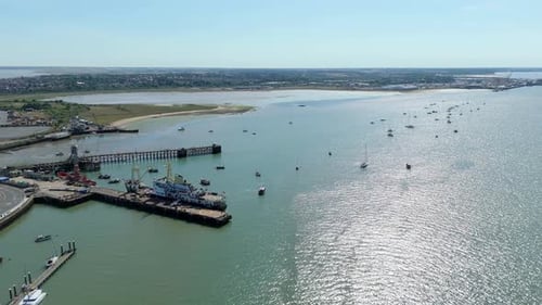 Luftaufnahme von Harwich Port und den umliegenden Gewässern