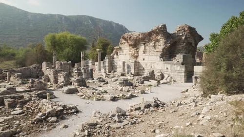 Ruines pittoresques de l'église de Marie à Éphèse (Efes)
