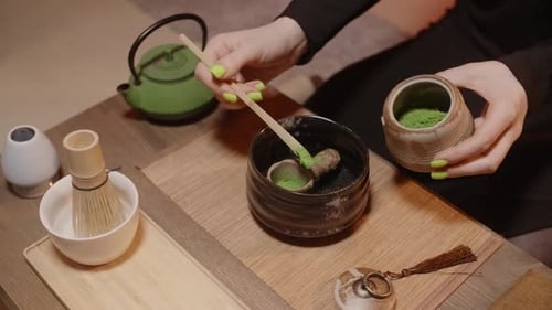 Preparation of matcha drink in traditional way