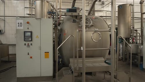 Nahaufnahme automatisierter Maschinen in der Stoffherstellung Konzept der Textilproduktion