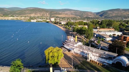 Vue aérienne de Penticton sur le lac Okanagan SS Sicamous de la vallée de l'Okanagan