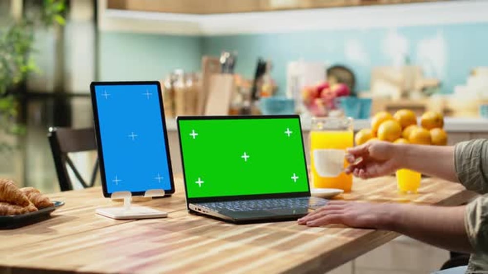 Green Screen Laptop Vertical Blue Screen Tablet Professional Working ...