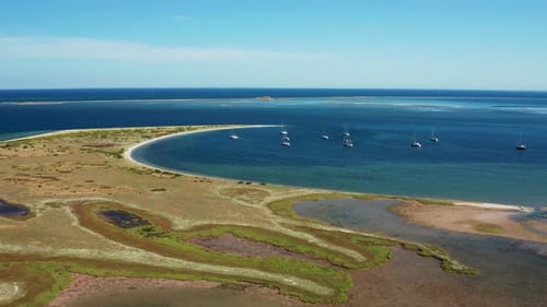 Vue aérienne de bateaux près de la municipalité de Samso, au Danemark.