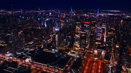 Splendid scenery of modern lively metropolis at night. Vibrant never-sleeping New York from top