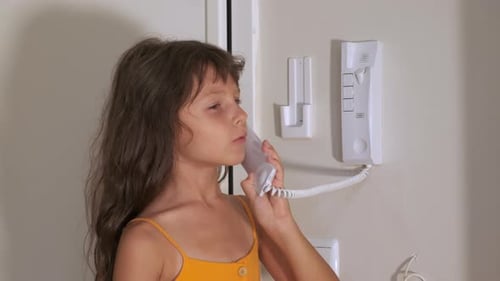 Child Answer on Intercom
