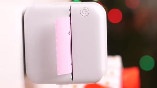 Label Printer Prints 'I Love You' Note