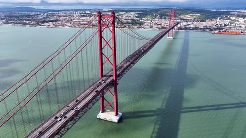 Ponte 25 de abril. Arquitetura Highrise. Cidade Cidade. Transporte de megalópoles
.