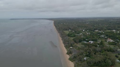 Beautiful Beach And Seascape Scenery In Hervey Bay. Fraser Coast Region Of Queensland In Australia.