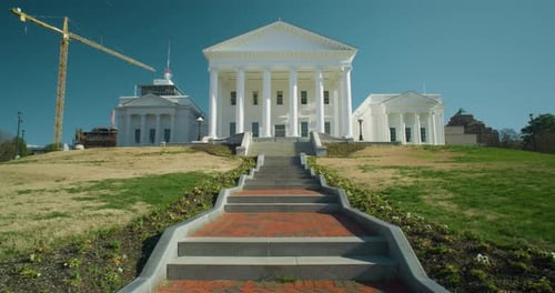 Gimbal shot of the State Capitol Building in Richmond, Virginia