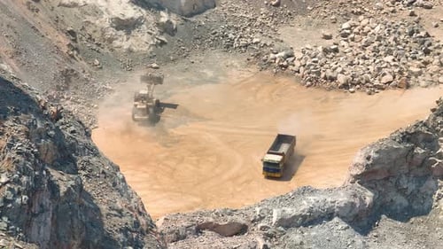 Indústria de pedreiras a partir de uma vista aérea. Drone