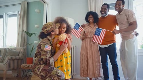 Military Mom Returns Home to Family