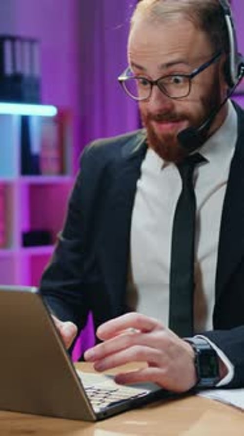 Business Victory Where Goodlooking Cheerful Happy Successful Young Bearded Office Manager in