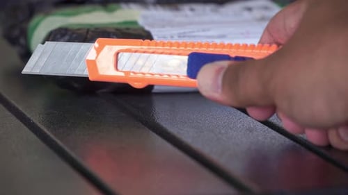 lâmina de faca utilitária extensível à mão, perfeita para embalagem,