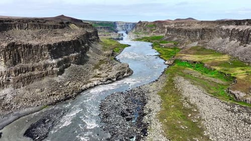 Canyon Mountain River Bodenerosion Hochland Epische Luftklippe