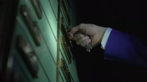 Hand Opening Safety Deposit Box with Cash