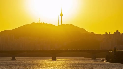 Time lapse Sunset of Seoul City Skyline,South Korea