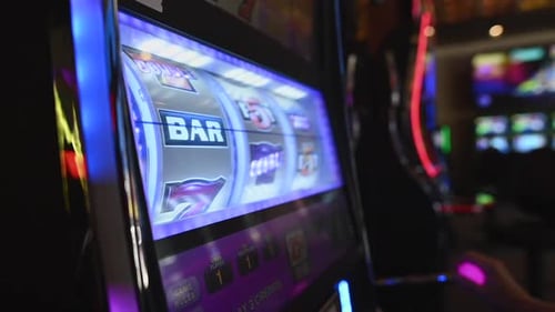 Playing Modern Slot Machine in Slow Motion