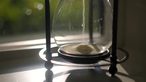 Hourglass Sand Timer a Symbol of Time, Patience & Productivity