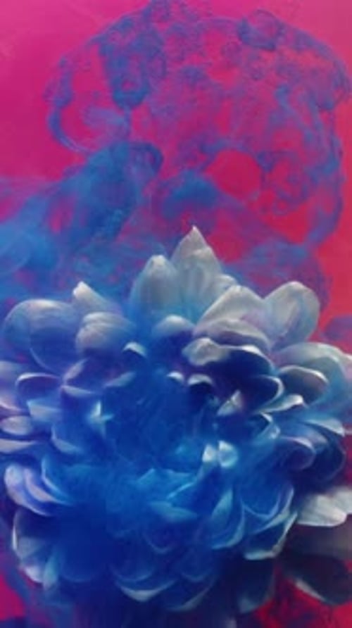 Peinture en forme de goutte d'encre à eau verticale en forme de goutte
