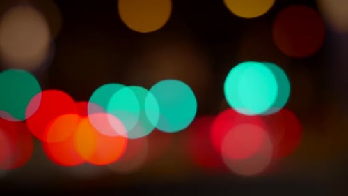 Toile de fond abstraite floue et lumineuse pour feux de circulation