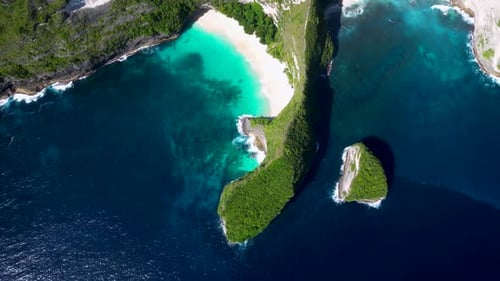 Kelingking Strand.