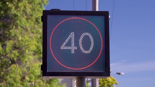 Electronic 40 kilometer per hour road sign in Australia, Vehicles Stock ...