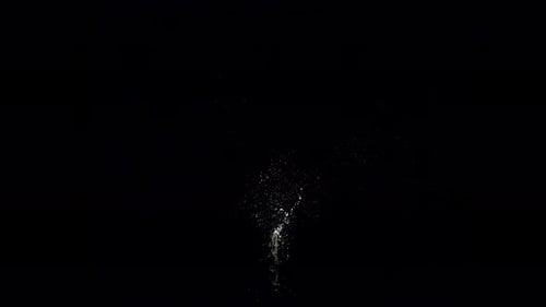Dynamic Fluid Water Splash Effect