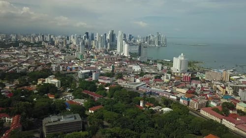 Beautiful Aerial Pan of Panama City, Panama on Sunny Day, Drone Pan (4K UHD)