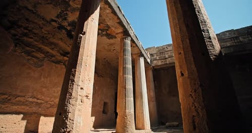 Ruines antiques de la tombe du roi à Paphos, Chypre