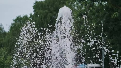 Slow Motion Water Fountain Park Setting