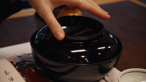 Delicious Unagi Don Rice Bowl in Glossy Black Bowl