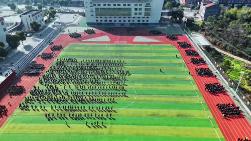 Chine, école chinoise, assemblage en plein air, pratique du fitness, course à pied