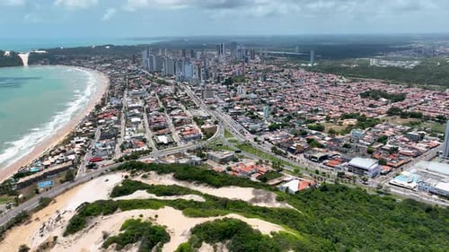 Cidade costeira do centro da cidade de Natal, no Rio Grande do Norte, no Brasil.