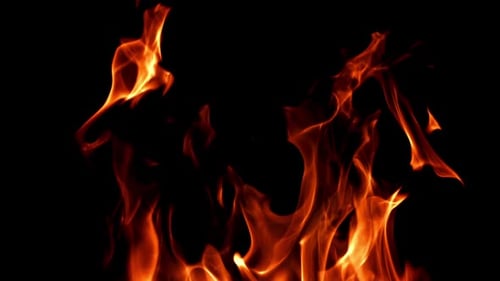 Super Zeitlupe Flammen auf schwarzem Hintergrund