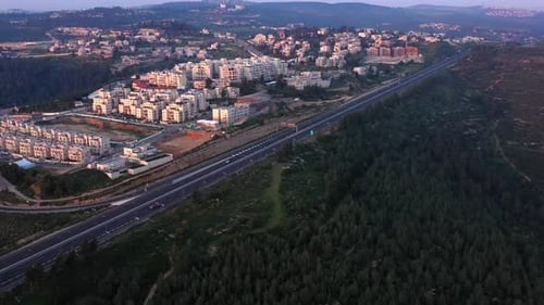 Tel aviv Jerusalem Highway 1 Limited traffic in coronavirus outbreak Lockdown