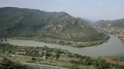 Confluent des rivières Aragvi et Kura