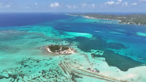 Aquarium Bay At San Andres In Providencia Y Santa Catalina Colombia.