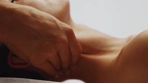 Relaxing Neck and Shoulder Massage