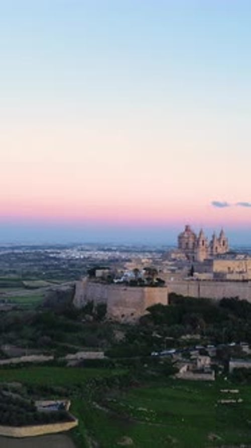 Mdina stands as a symbol of Malta’s rich heritage, blending medieval and baroque influences