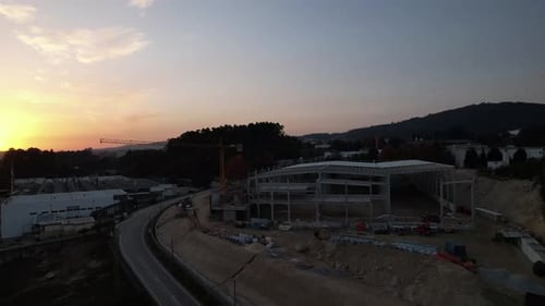 Chantier au coucher du soleil
