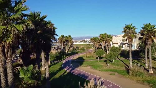 Révélation aérienne, lieu de villégiature touristique idyllique, Paseo Marítimo